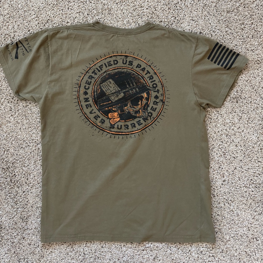 Grunt Style T-Shirt. Excellent Condition! Wore only once. Color army green. XL - Picture 4 of 9